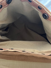 Load image into Gallery viewer, Smokin’Cactus ‘Sandy Springs ’ leather crossbody bag