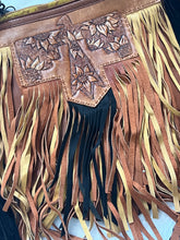Load image into Gallery viewer, Smokin’Cactus ‘Thunder-Flower’ leather crossbody bag
