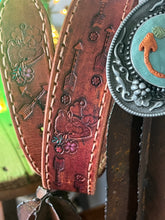 Load image into Gallery viewer, S’S Spring Buffalo 🦬 ‘women’s leather belt- measures 78cm -88cm.