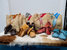 Load image into Gallery viewer, 'LITTLE FEATHER' full leather handmade moccasins