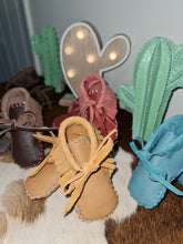 Load image into Gallery viewer, 'LITTLE FEATHER' full leather handmade moccasins