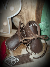 Load image into Gallery viewer, 'LITTLE FEATHER' full leather handmade moccasins