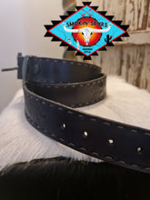 Load image into Gallery viewer, 🦬MENS Smokin'Spurs leather hand stitched edge belt.