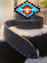 Load image into Gallery viewer, 🦬MENS Smokin'Spurs leather hand stitched edge belt.