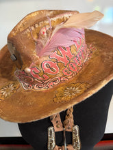 Load image into Gallery viewer, 100% wool COWGIRL hat  ‘Cowboy Couture’