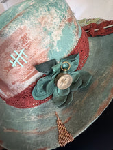 Load image into Gallery viewer, 100% wool Fedora ‘Left @ Albuquerque ’