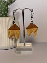 Load image into Gallery viewer, $10 Smokin&#39;Spurs handmade earring range