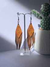 Load image into Gallery viewer, $10 Smokin&#39;Spurs handmade earring range