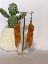 Load image into Gallery viewer, $10 Smokin&#39;Spurs handmade earring range