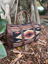 Load image into Gallery viewer, 🖤NEW🖤DUFFLE TRAVEL BAG