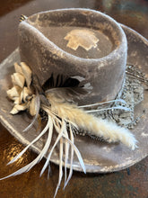 Load image into Gallery viewer, 100% wool COWGIRL hat  ‘Lady Grey ’