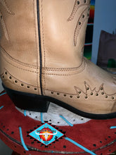 Load image into Gallery viewer, Smoky Mountain Boot ‘willow’ size 5y