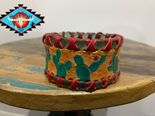 Load image into Gallery viewer, Smokin’Spurs‘Southwest CUFFS &amp; RAFTER T RANCH CUFF