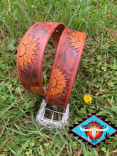 Load image into Gallery viewer, Ladies Small S’S southwestern patina ‘ sunflowers at dusk’ leather belt