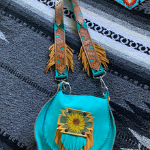 Load image into Gallery viewer, Smokin’Spurs ‘southwestern breeze’ hand made full leather bag🌵❤️